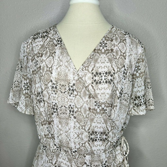 All in Favor ISABELLA Neutral Beige Snakeskin Short Sleeve Wrap Dress XL NWT - Picture 4 of 14